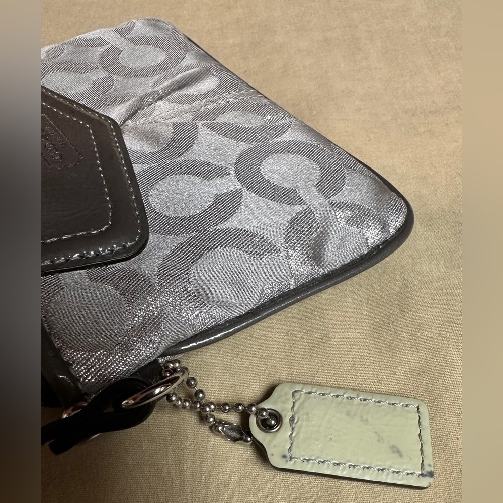 Coach Gray & Silver Metallic Wristlet Signature Canvas Logo Design 4”x6” - Picture 7 of 8